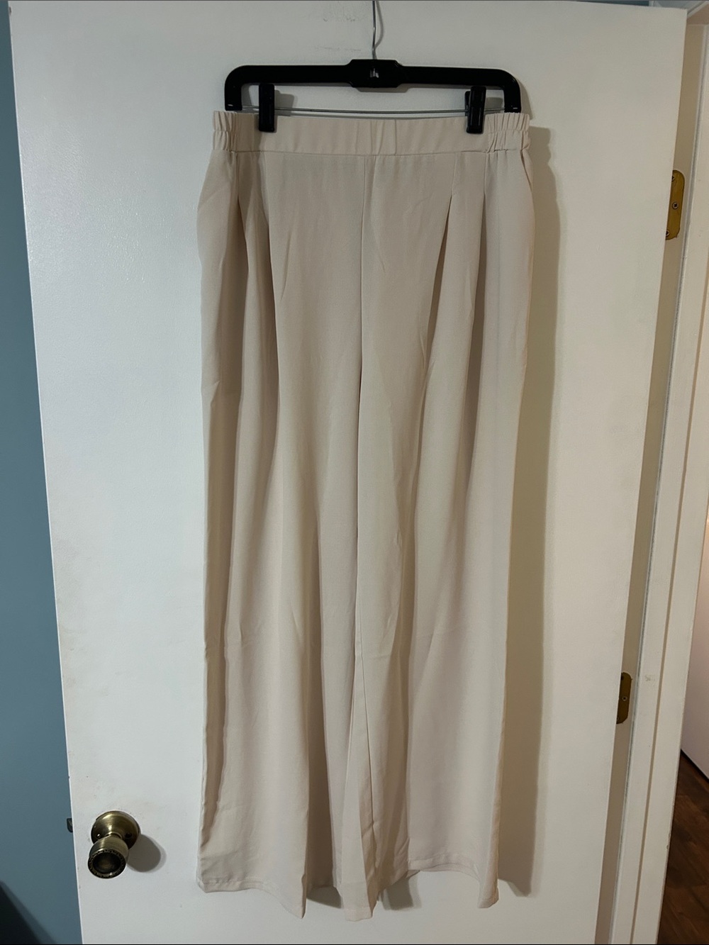 NEW SHEIN Women’s Beige Wide-Leg Pull-On Trousers work pants
